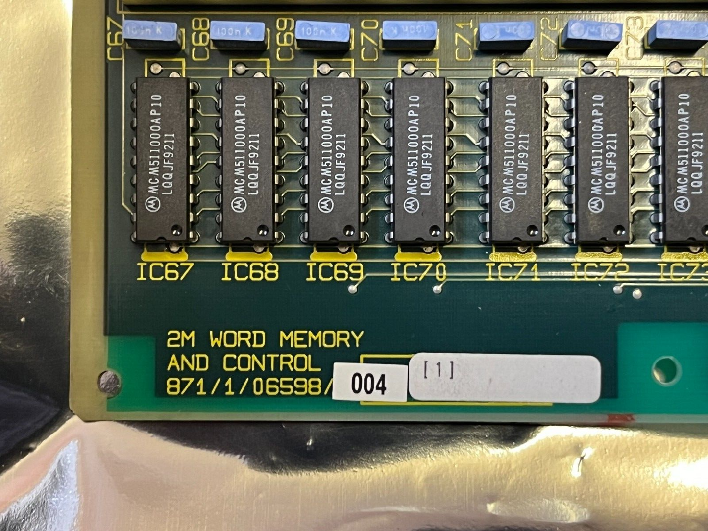 MEMORY PCB WITH 44 X 1MB MOTOROLA DRAM MEMORY CHIPS MCM511000AP10 ad1y9