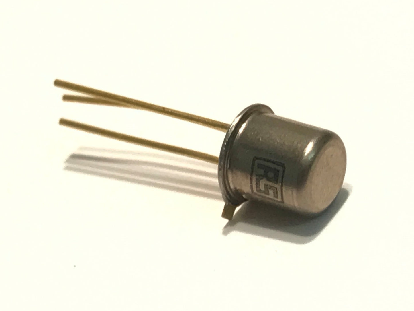 GOLD LEG MOTOROLA RS BC108 PREMIUM QUALITY NPN TRANSISTOR x1 UK STOCK fba18a14