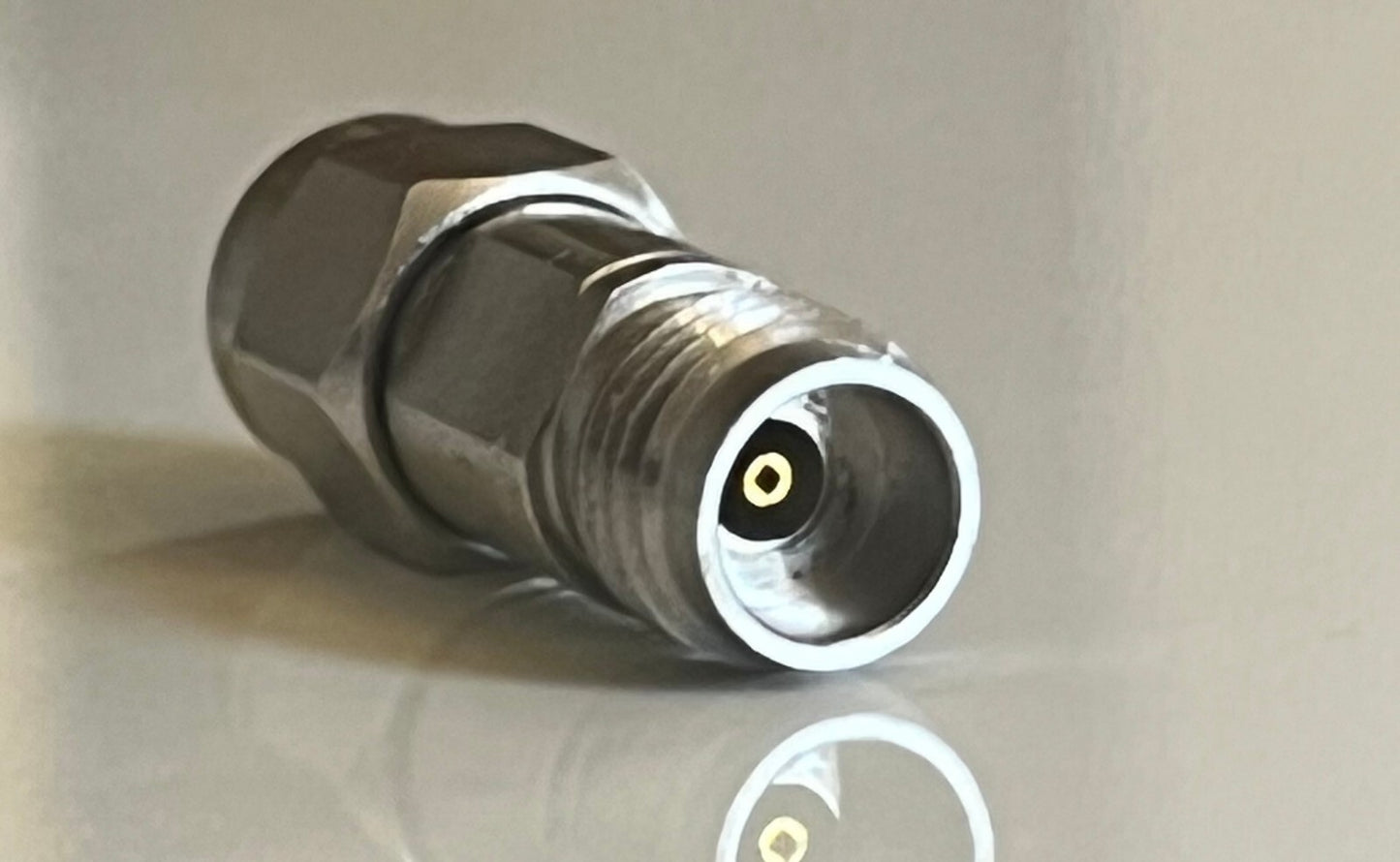 2.92MM MALE - 2.4MM FEMALE RF MICROWAVE 50GHZ ADAPTER PREMIUM QUALITY AE1W16