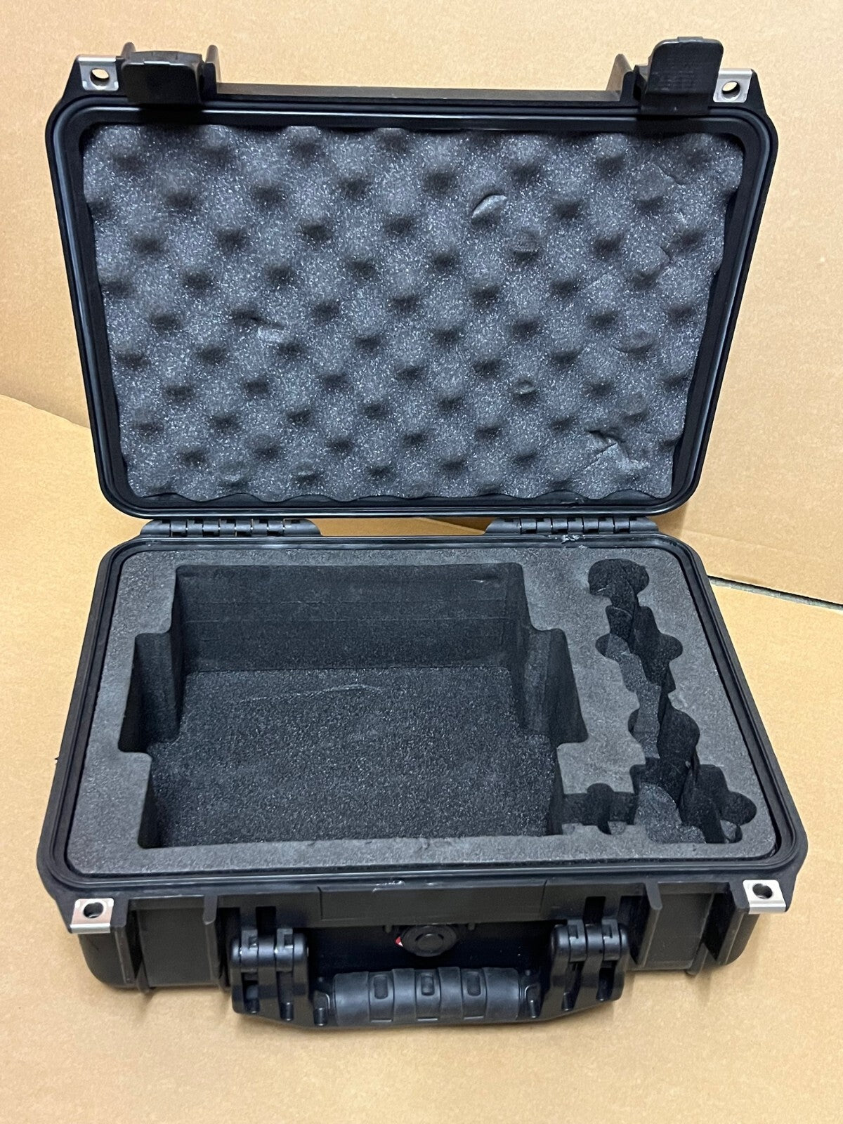 PELICASE 1450 FOAM LINED RUGGED INSTRUMENT TRANSPORT CASE 40 x 33 x 17CM ad1~5