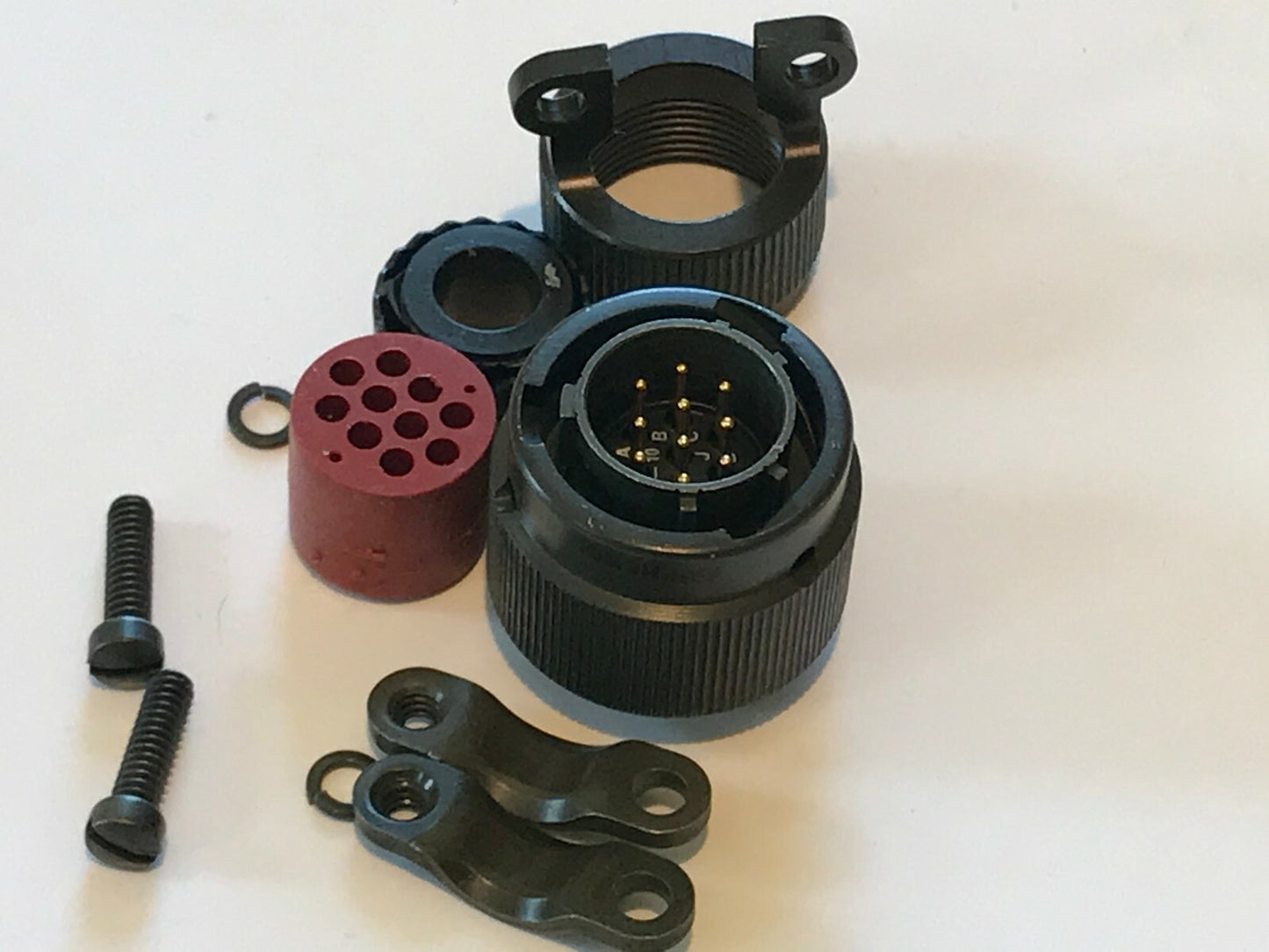 AMPHENOL 62GB16F1210P 10 POLE MILITARY MALE CONNECTOR fd5f82