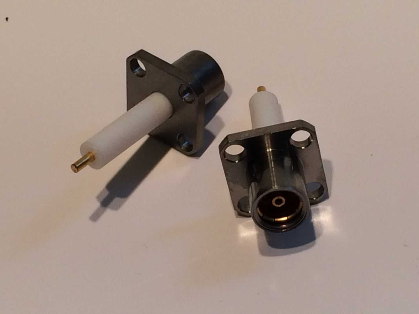 RADIALL R128414221 BMA FEMALE PANEL MOUNT SOCKET (x1) bsc4b