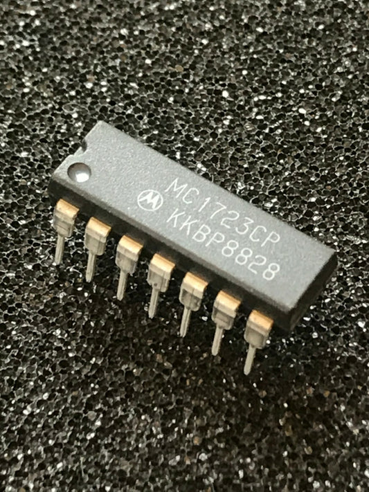 MC1723CP MOTOROLA VOLTAGE REG CHIP SEMICONDUCTOR I.C. (x1) fd6d86