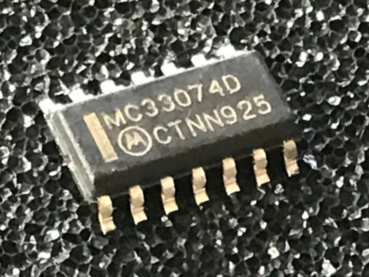 MC33074D ORIGINAL MOTOROLA QUAD SURFACE MOUNT OP AMP CHIP UK STOCK x1 fcb27.18