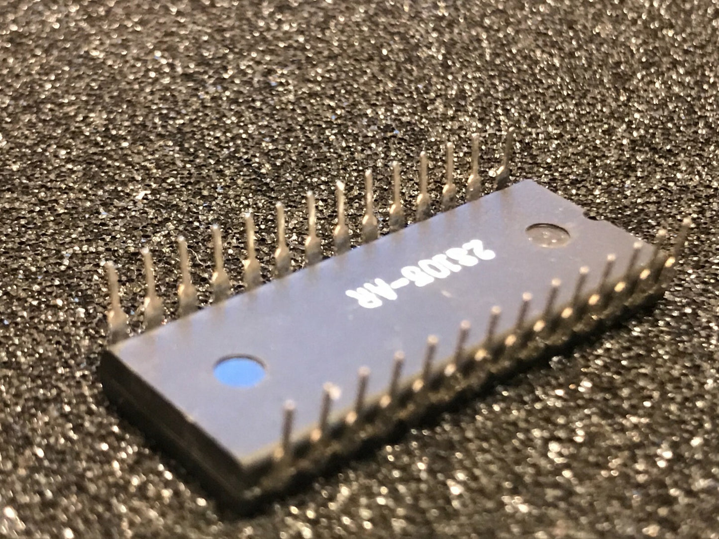 N82S105N SIGNETICS BIPOLAR PROGRAMMABLE LOGIC CHIP UK STOCK x1 ad1f40