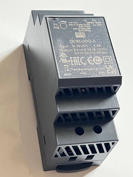 MEAN WELL DDR-30G-5 DIN RAIL MOUNT DC-DC CONVERTOR 9-36V IN 5V 6A OUT fd1d33