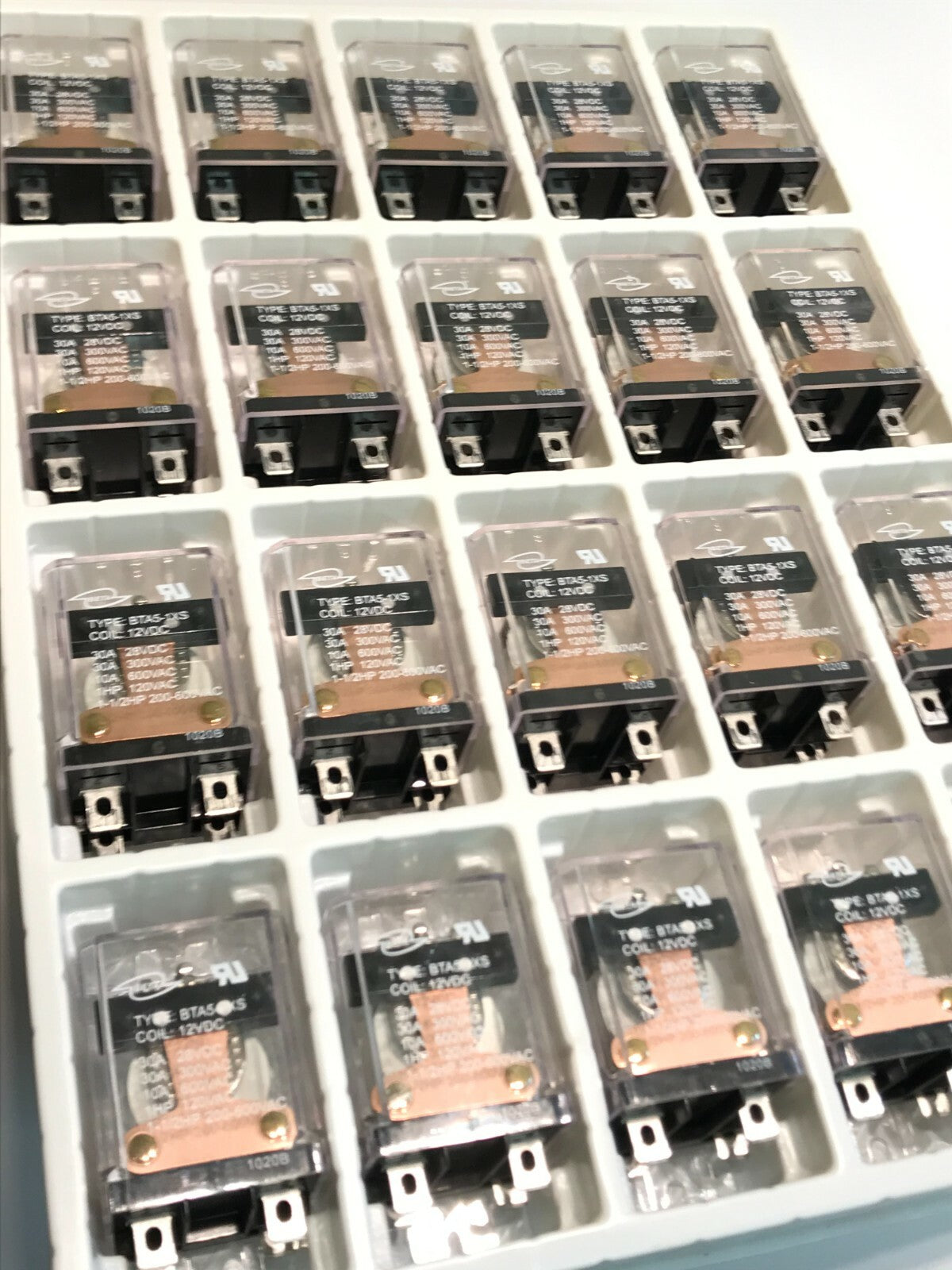 12V DC SINGLE POLE ON - OFF HEAVY DUTY RELAY WITH 30A CONTACTS x1 - 20 fba12B