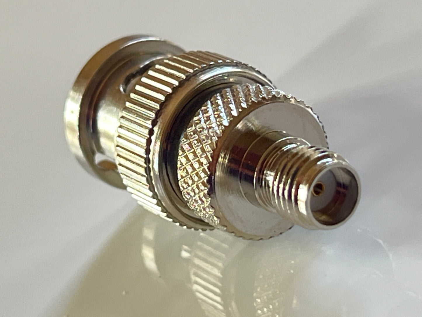 BEST QUALITY BNC TYPE MALE TO SMA FEMALE 50 OHM RF ADAPTER fcb25.20
