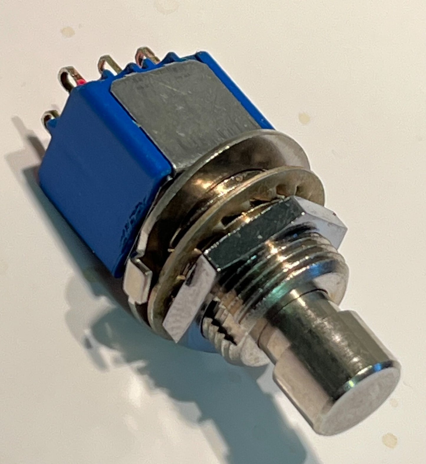 PUSH OR FOOT SWITCH APEM BEST QUALITY LATCHING CHANGE OVER DOUBLE POLE bsb4c
