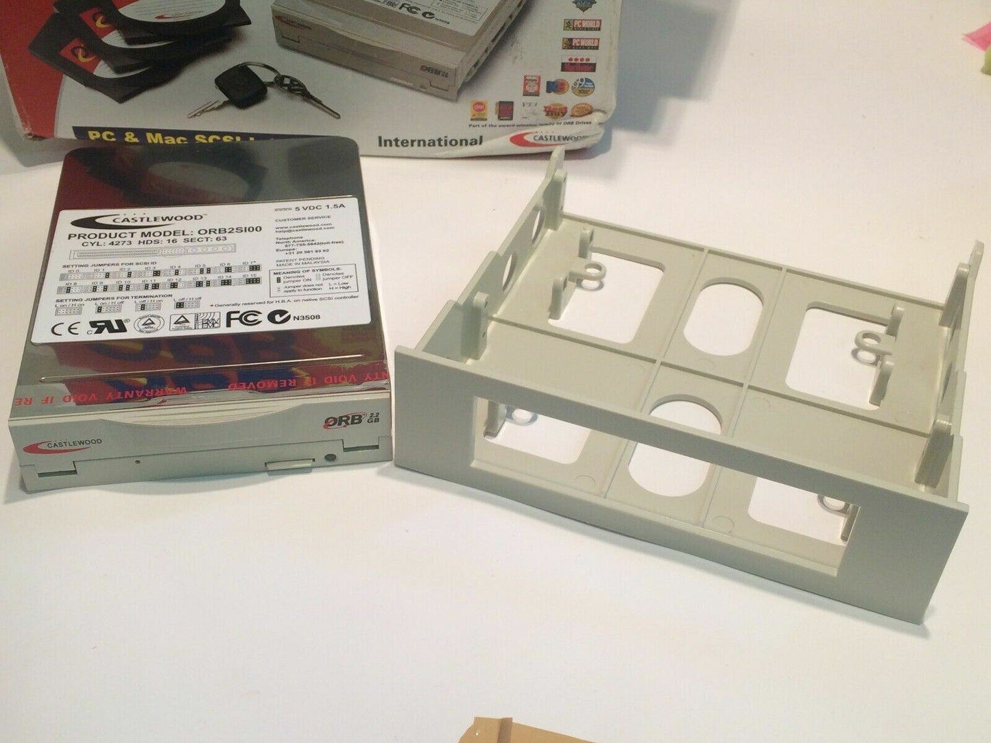 ORB CASTLEWOOD 2.2GB REMOVABLE MEDIA ULTRA SCSI BACKUP KIT NEW ac2c4