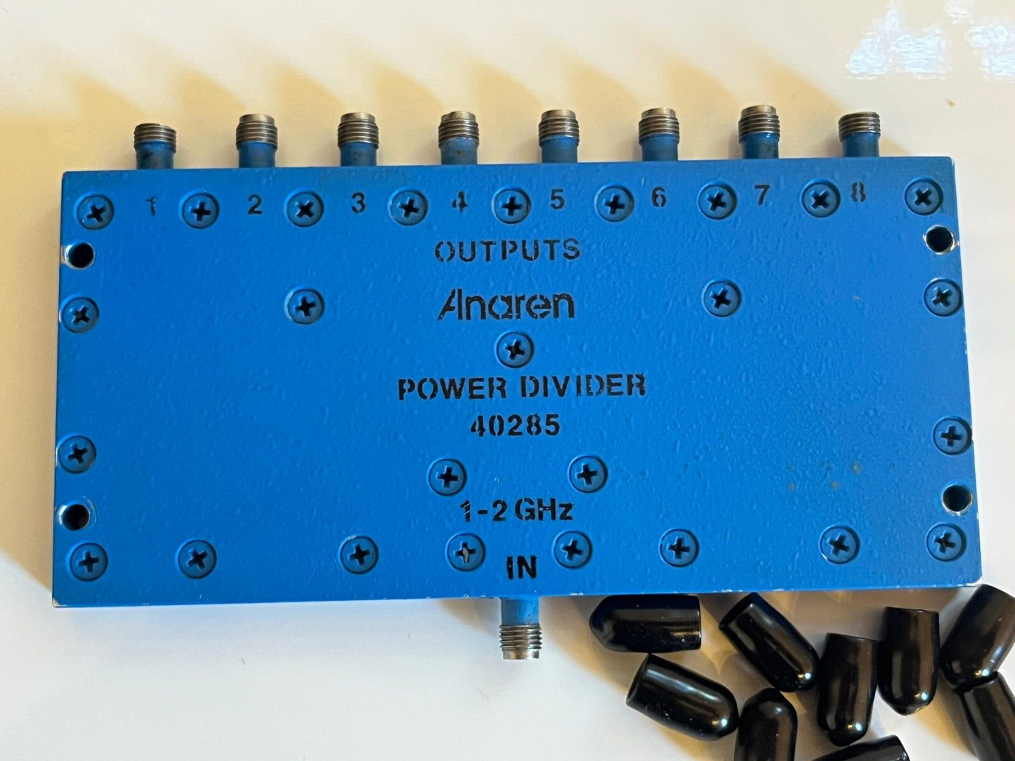 ANAREN 40285 SMA 8 WAY RF 25W POWER DIVIDER 1000MHz - 2000MHz AD2N26