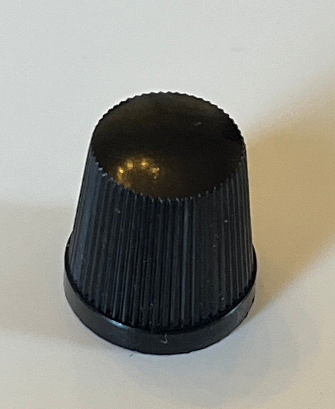 SMALL VINTAGE BULGIN KNOB FOR 3MM 1/8" SHAFT FIT GRAYHILL SWITCHES fcb20.8