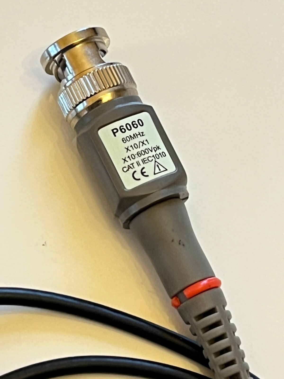 TEKTRONIX P6060 PASSIVE SCOPE PROBE 60MHz X1 X10 WITH 1M CABLE AE1W99