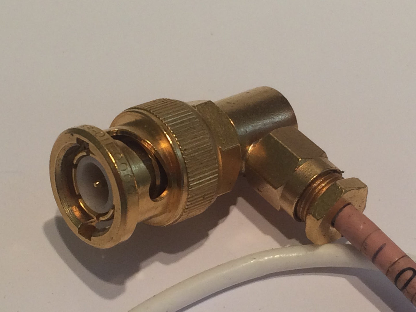 RIGHT ANGLE BNC PLUG 50 OHM MALE ON RG179 COAX HEAVILY GOLD PLATED blb197