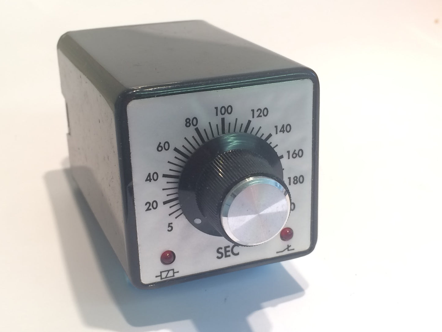 TEMPATRON ON DELAY TIMER 8 PIN OCTAL 240V 5 - 200 SECS RS 349-888 fd4f9