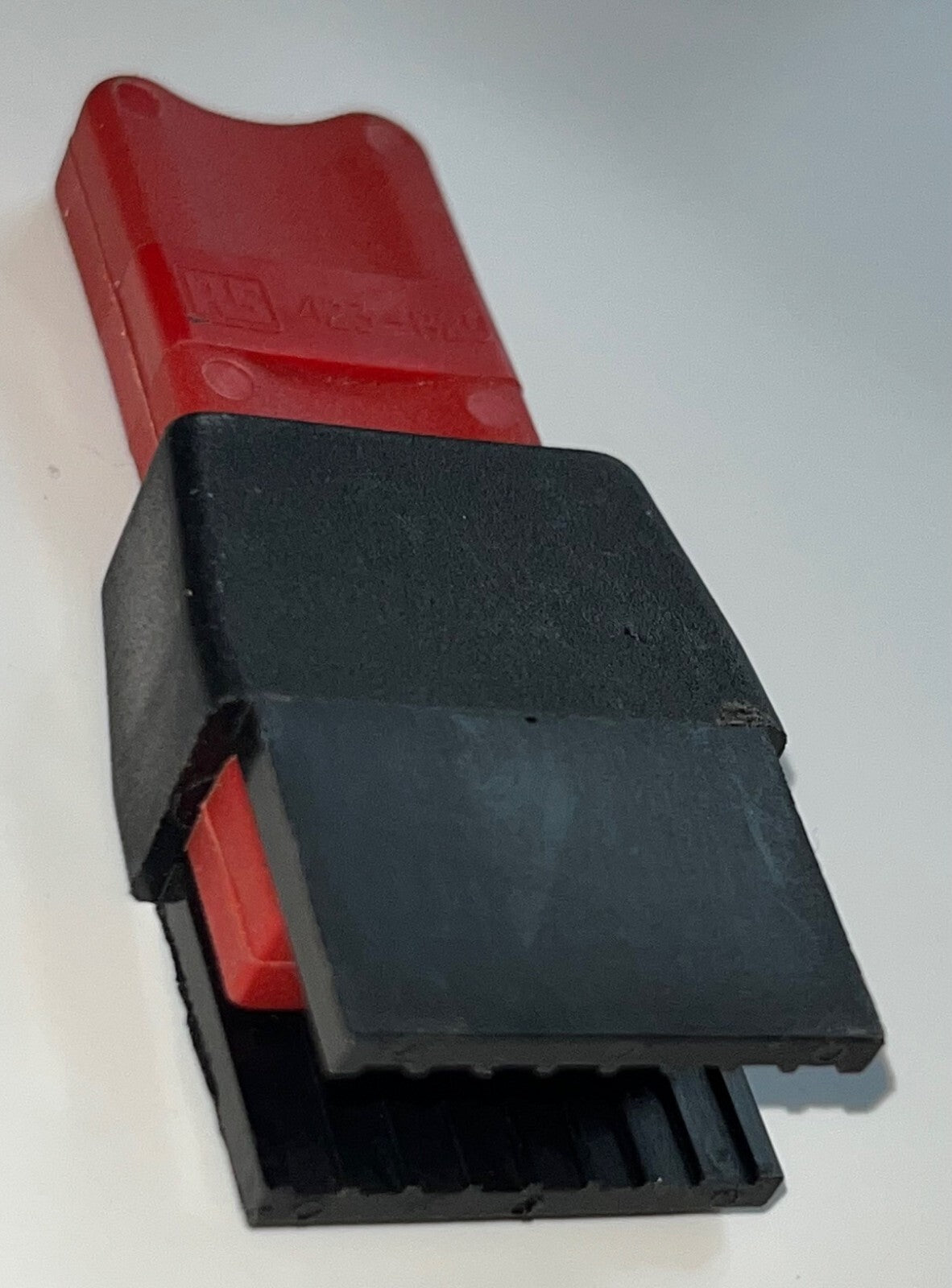 SIMPLE I.C. INSERTION TOOL FOR DIL 6 - 16 PIN CHIPS fcb28.6
