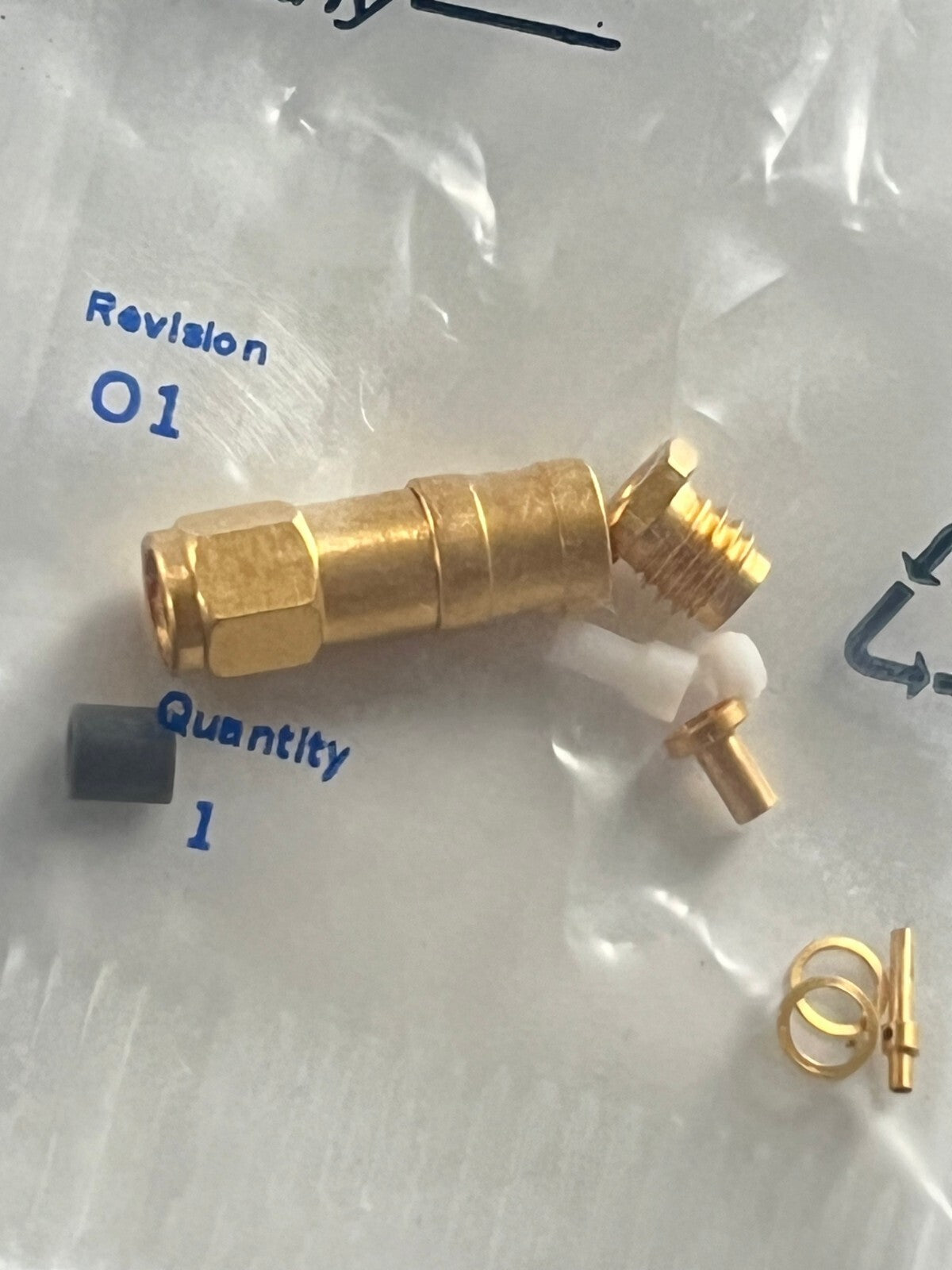 MACOM AMP SMB MALE CABLE MOUNT PLUG 1310814-1 fcb25.33