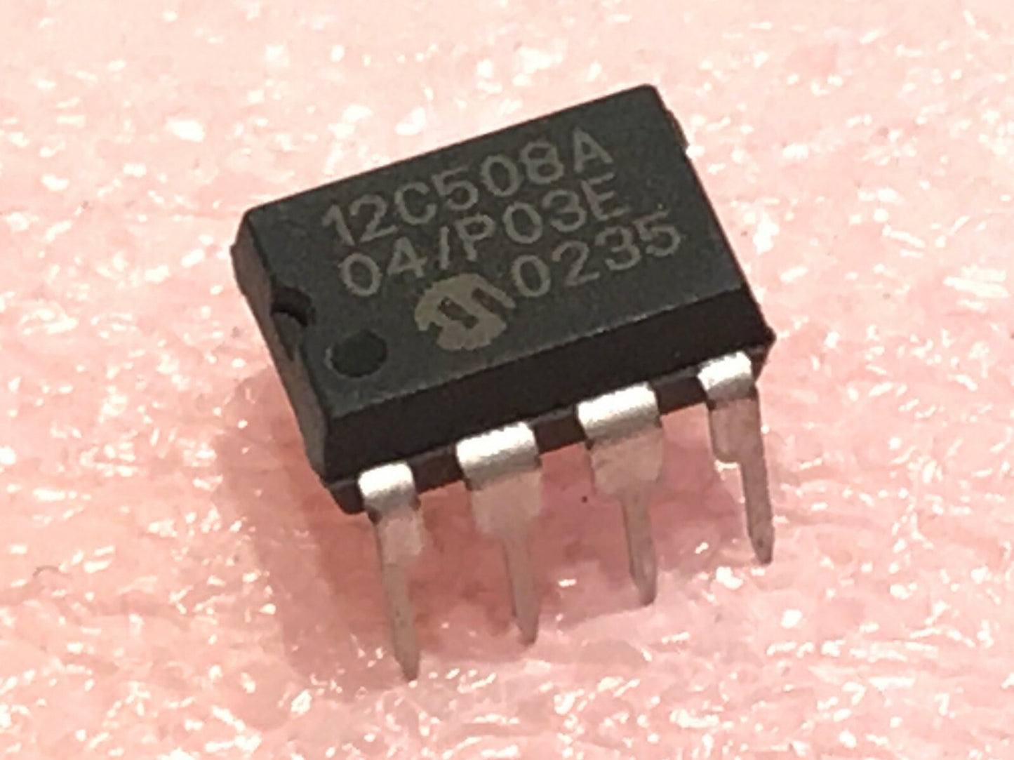 MICROCHIP PIC12C508A04 PIC 12C508A04/P 8 PIN DIL UK STOCK (x1) ad1n1E