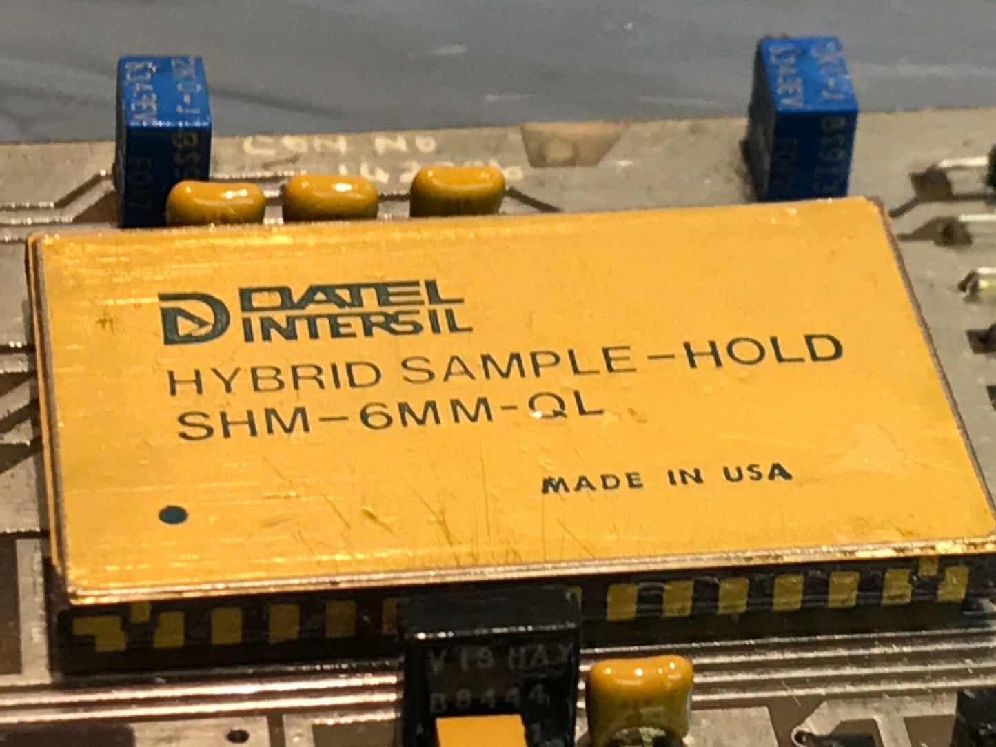 MILITARY PCB WITH DATEL SHM-6MM, ADC-810MM, OP16AJ, DG201AKK & OTHERS ae1*12