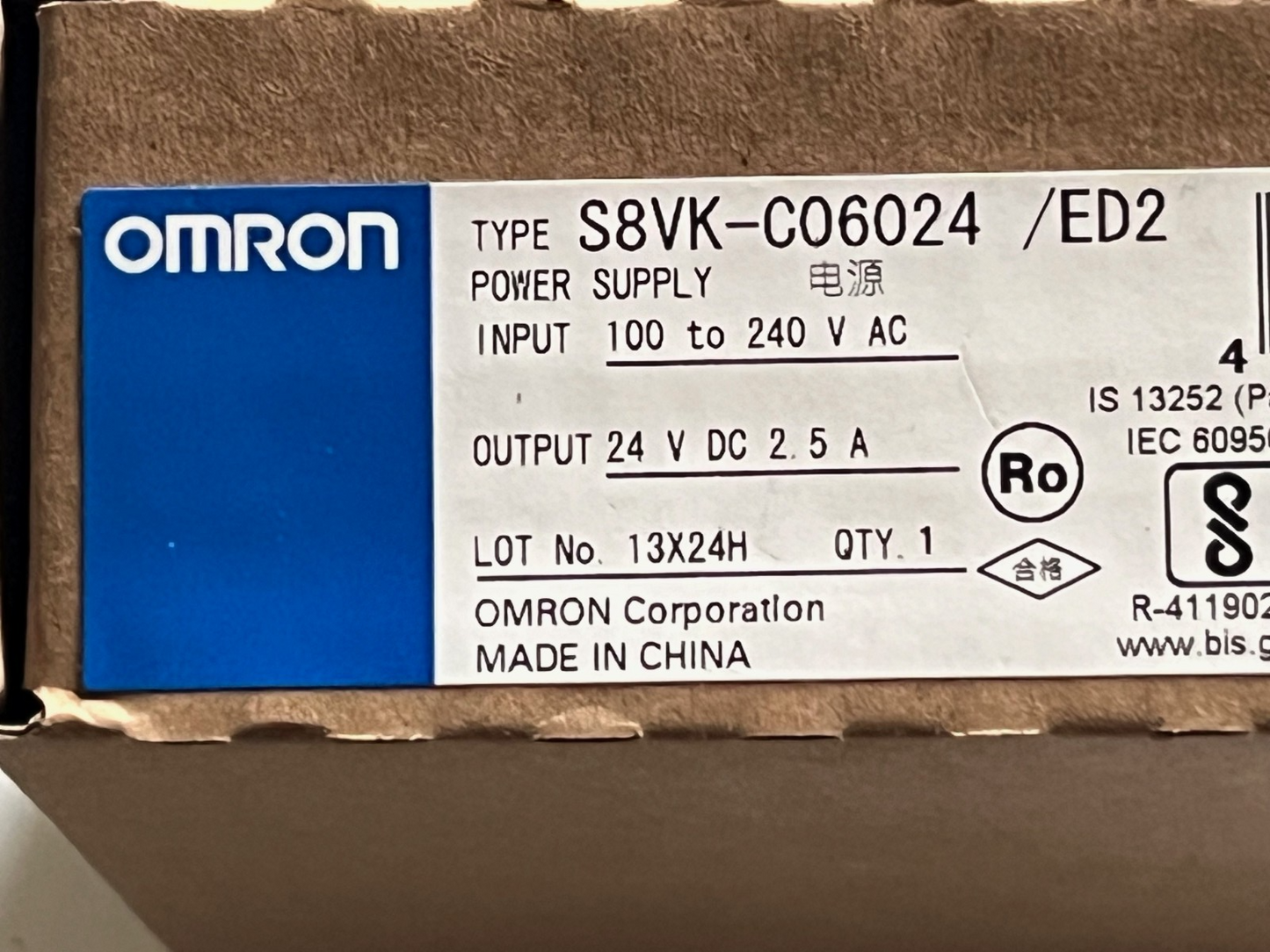OMRON S8VK-C06024 /ED2 24V 2.5A DIN RAIL MOUNT PSU NEW fd1d31