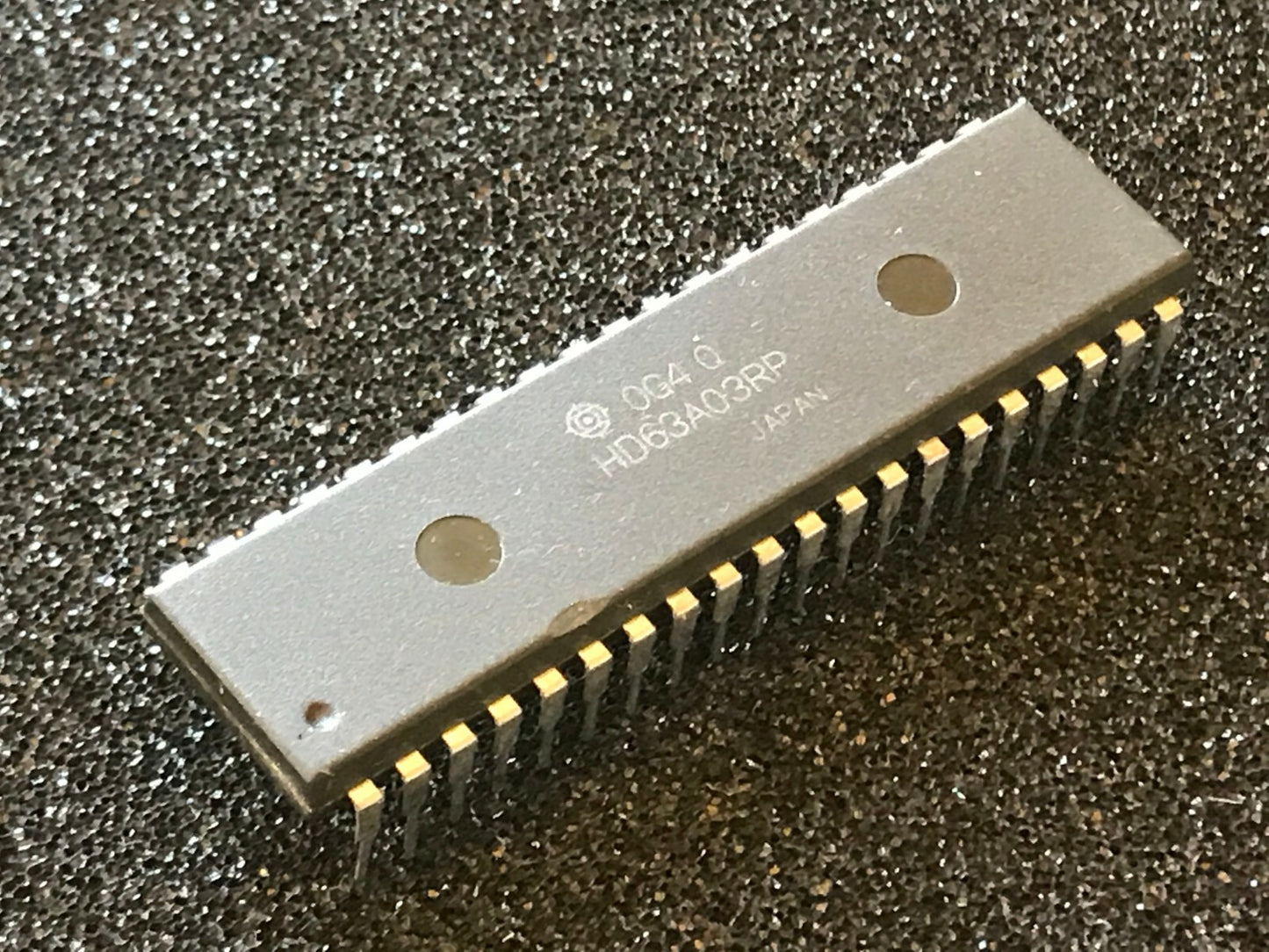 ORIGINAL HITACHI HD63A03RP 40 PIN DIL CPU CHIP UK STOCK x1 fcb27.3