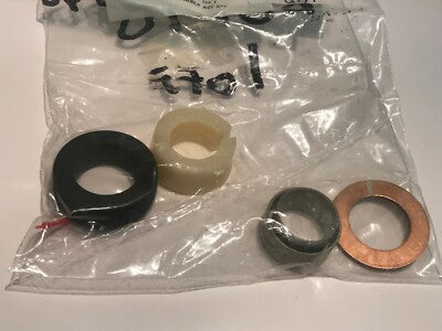 AMPHENOL MARINE PCL 608 OUTLET ACCESSORY KIT SIZE 24.W A2579-24-W0 (x1) ad1*8