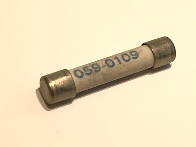 059-0109 1A MILITARY SPEC CERAMIC FUSE 1.25" 32mm bda40C