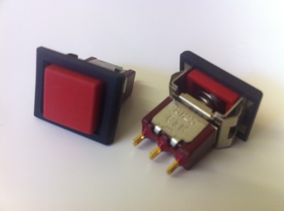SQUARE RED CHANGEOVER MOMENTARY PUSH PANEL SWITCH BUTTON GOOD QUALITY blb131