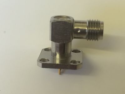 SMA FEMALE RIGHT ANGLE BULKHEAD SOCKET BY ROSENBERGER TOP QUALITY bsb5c