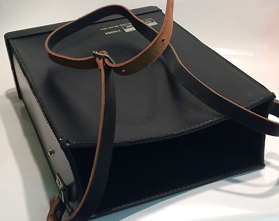 LEATHER CARRY CASE FOR SCHLUMBERGER 7150 & SIMILAR SIZE TEST INSTRUMENTS