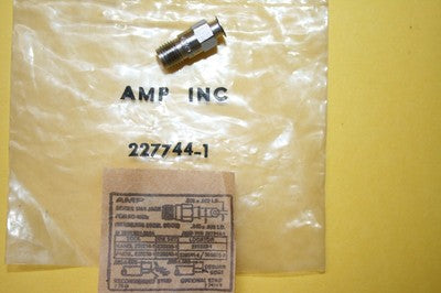 SMA CABLE FEMALE FOR .141 SEMI RIGID COAX BY AMPHENOL 227744-1 (x1) fd7L30