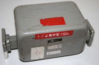 SIVERS PM7041P WG18 WR62 12.4 - 18.0Ghz WAVE GUIDE ISOLATOR fd1L37
