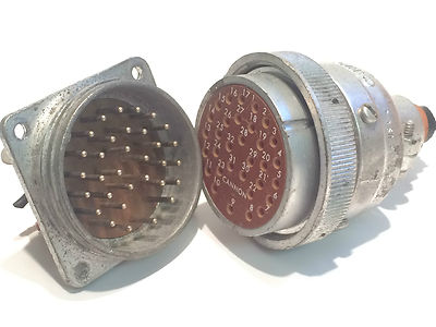 32 WAY HEAVY DUTY LOCKING CONNECTORS ITT CANON 32 PIN PLUG & SOCKET PAIR ad1u8