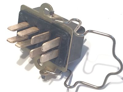 8 WAY MALE PLESSEY PAINTON JONES CONNECTOR fd2b2