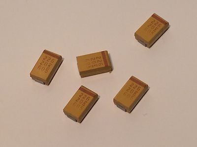 22UF 20V SURFACE MOUNT TANTALUM CAPACITORS CASE STYLE D (x10) fd7d19