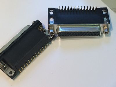 25 WAY D TYPE FEMALE RIGHT ANGLE SOCKET CONNECTOR blb170