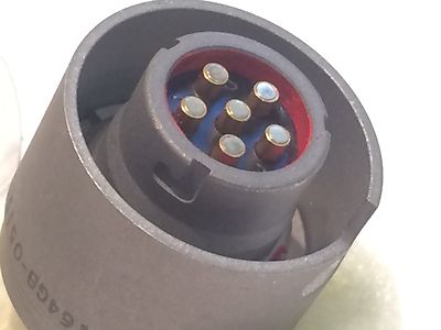 AMPHENOL 164GB-0519 6 POLE MILITARY CONNECTOR 5935-99-799-2790 (c62)
