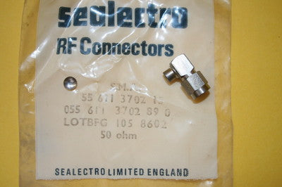 SMA RIGHT ANGLE MALE PLUG FOR RG405/U SEMI RIGID COAX SEALECTRO (x1) fd7L37