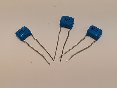 2700pF 100V POLYPROPYLENE FILM CAPACITOR (x5) fbe4b9