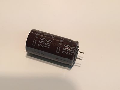 100UF 250V 105 DEGREE TEMP RADIAL ELECTROLYTIC CAPACITOR fd1e10