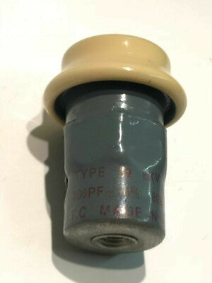 300PF 6KV VINTAGE U.T.C. RF RADIO TRANSMITTER DOOR KNOB CAPACITOR bsa4dc