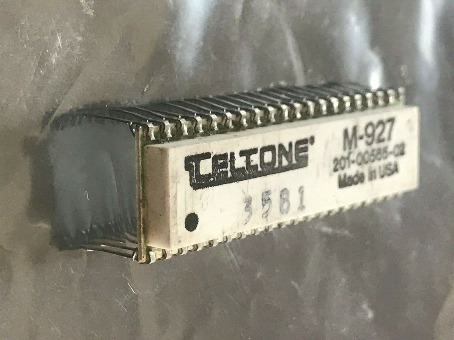 M-927 TELTONE COLLECTORS VINTAGE IC WHITE CERAMIC EARLY HYBRID CHIP FCB16.1