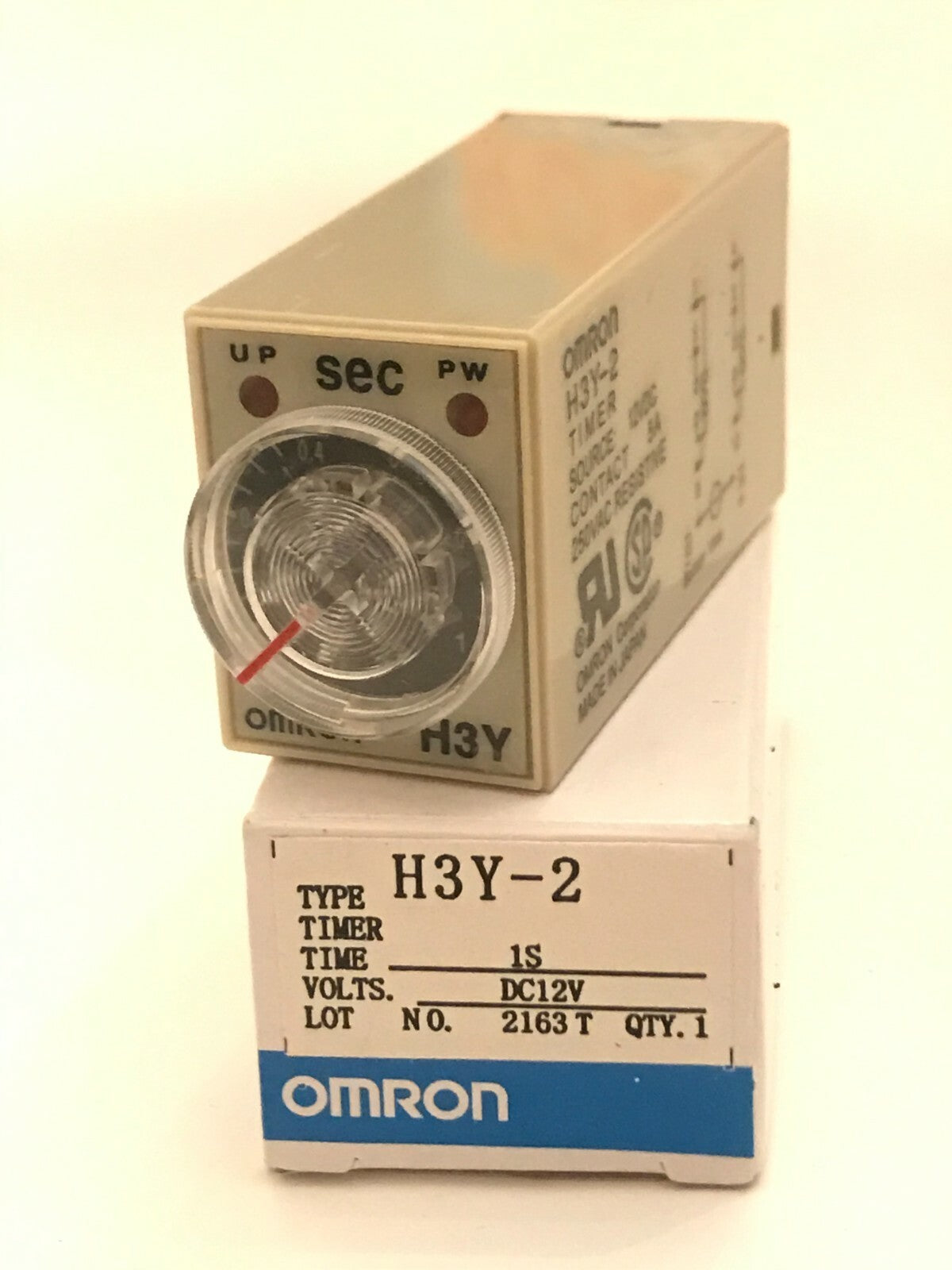 H3Y-2 12V DC MINIATURE PLUG IN TIMER 8 PIN 0.1 - 1 SECOND DP CONTACTS ad2G11