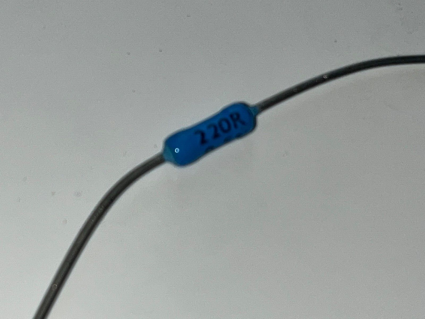 220R 220 OHM 0.5% 1/2W WELWYN METAL FILM PRECISION RESISTOR (X1) fba39.27