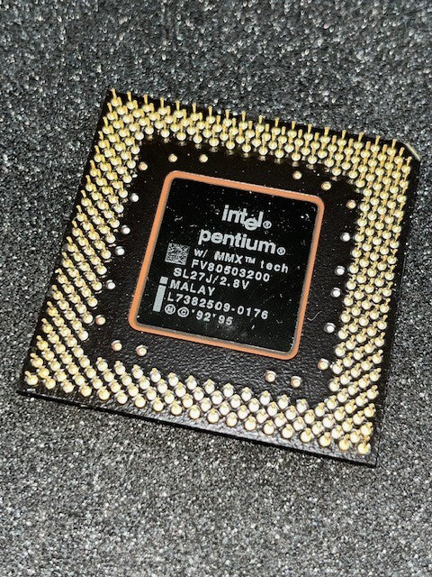 INTEL FV8050320 SL27J 2.8V MMX 200Mhz 66FSB CPU UK STOCK fba39.49