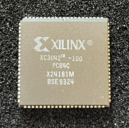 XILINX XC3042-100-PC84C FPGA 84 PIN PLCC UK STOCK (x1) fcb20.24