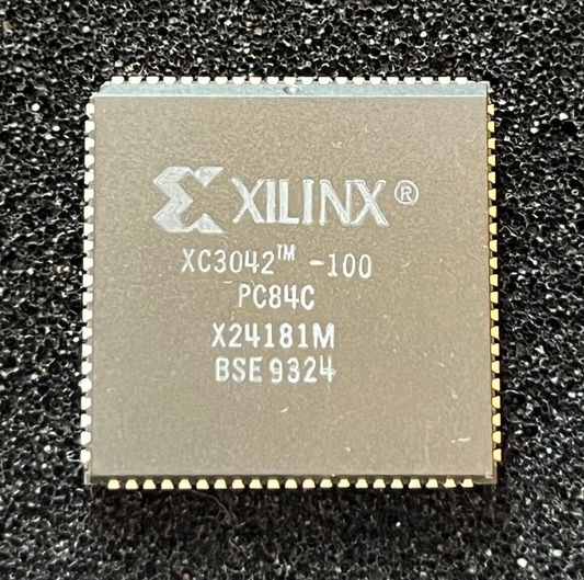 XILINX XC3042-100-PC84C FPGA 84 PIN PLCC UK STOCK (x1) fcb20.24