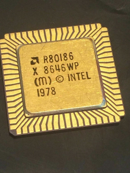 AMD R80186 X FLAT PACK GOLD CERAMIC CHIP COLLECTIBLE VINTAGE PROCESSOR fba10a54