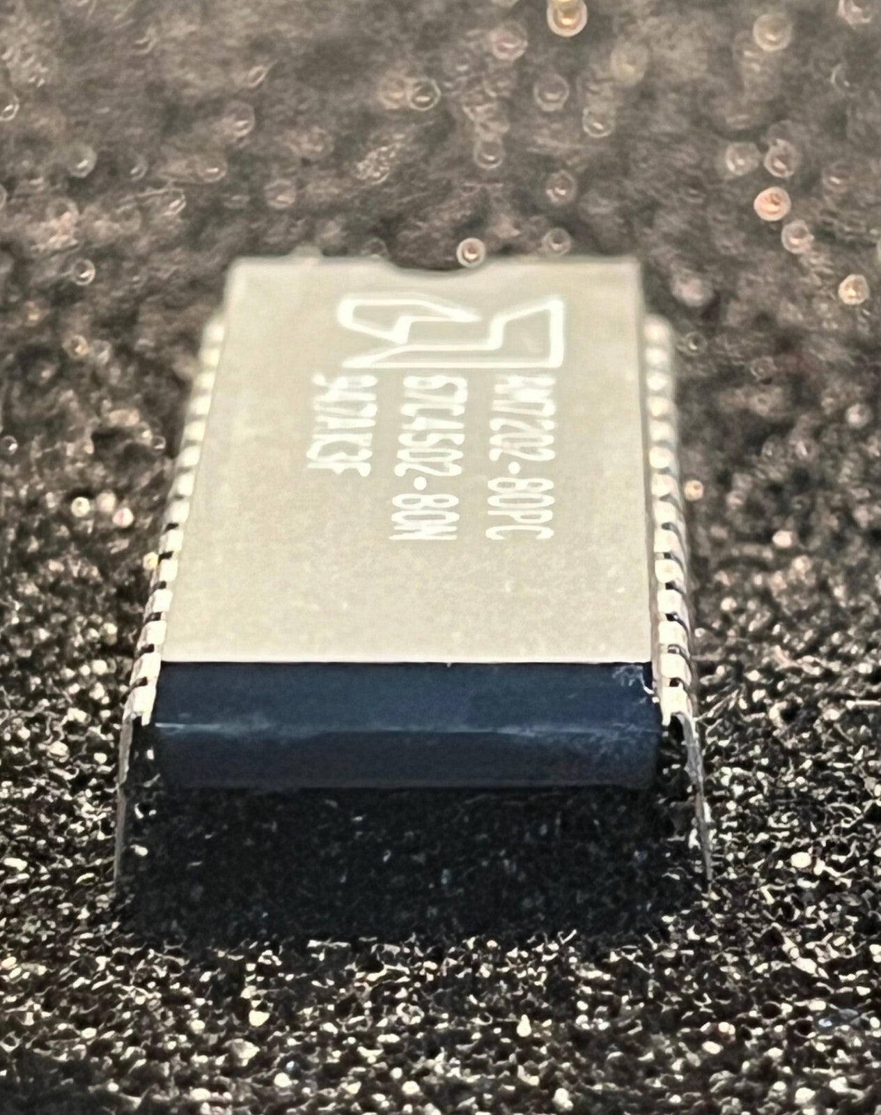 67C4502-80N ORIGINAL AMD FIFO MEMORY IC UK STOCK (x1) miltb41