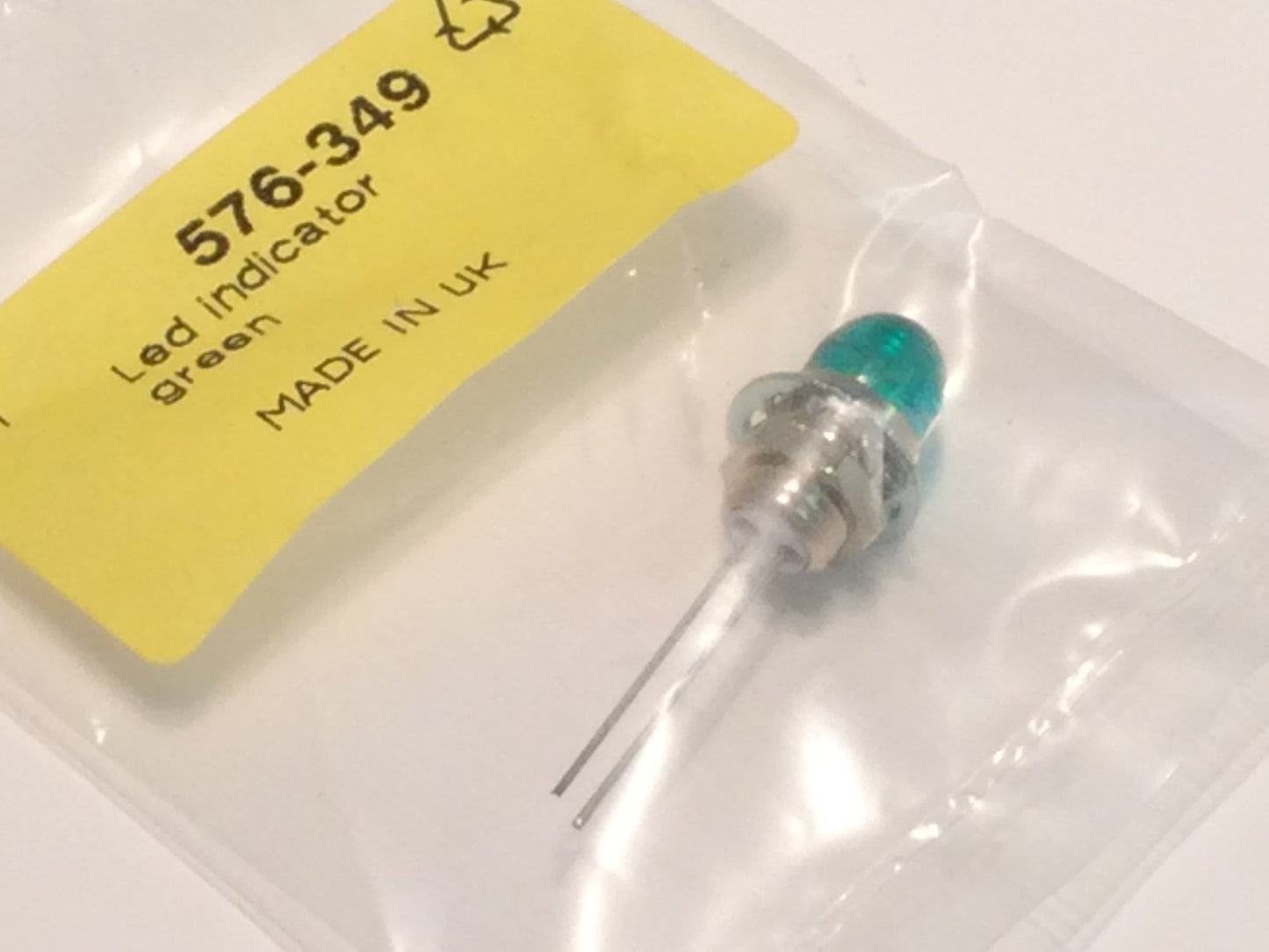 BEST QUALITY PROMINENT PANEL MOUNT GREEN LED INDICATOR RS 576-349 fd6g13